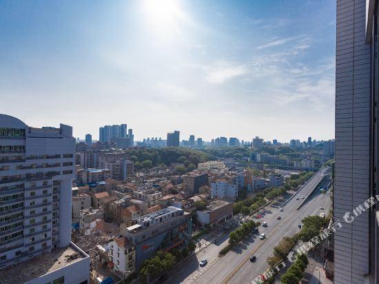 Ухань: Yeste Hotel (Wuhan Optics Valley Sports College)