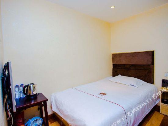 Гуйян: Zhixian Yage Hotel (Guiyang Huaguoyuan Shopping Center)