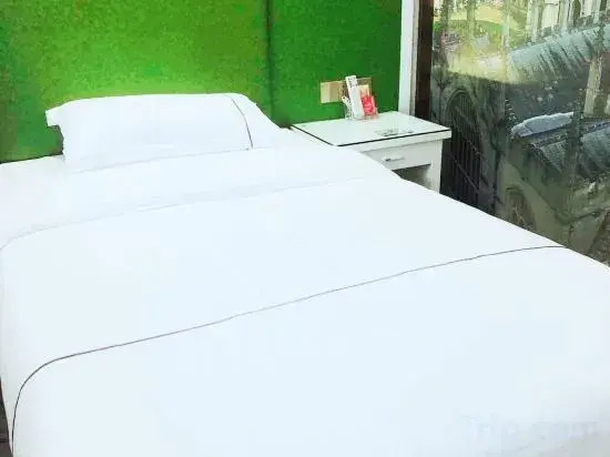 Иу: Yiwu Defeng Hotel