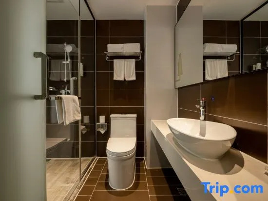 Тяньцзинь: Home Inn Bobai Yun Hotel (Tianjin Jinnan Development Zone National Convention and Exhibition Center)