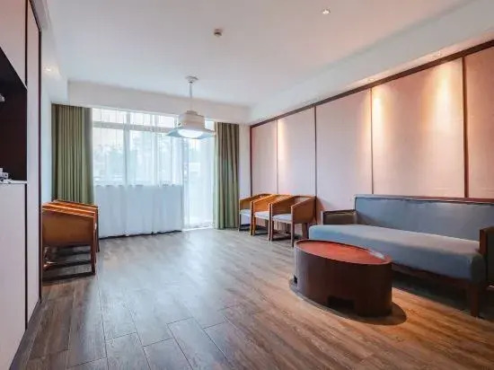 Баотин: Tianyi Boutique Hotel (Baoting Qixian Square)