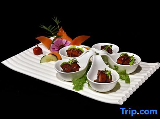 Саньмин: Taining Art Creation Hotel