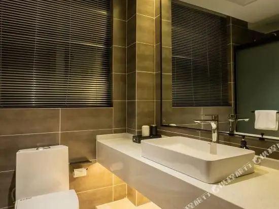 Наньтун: Huade Express Hotel Tongzhou Shiji Avenue