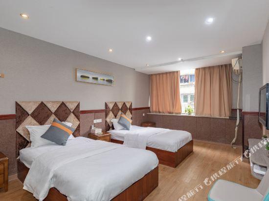 Чунцин: Zhizhou Business Hotel