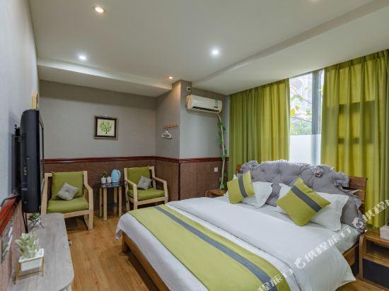 Чунцин: Zhizhou Business Hotel