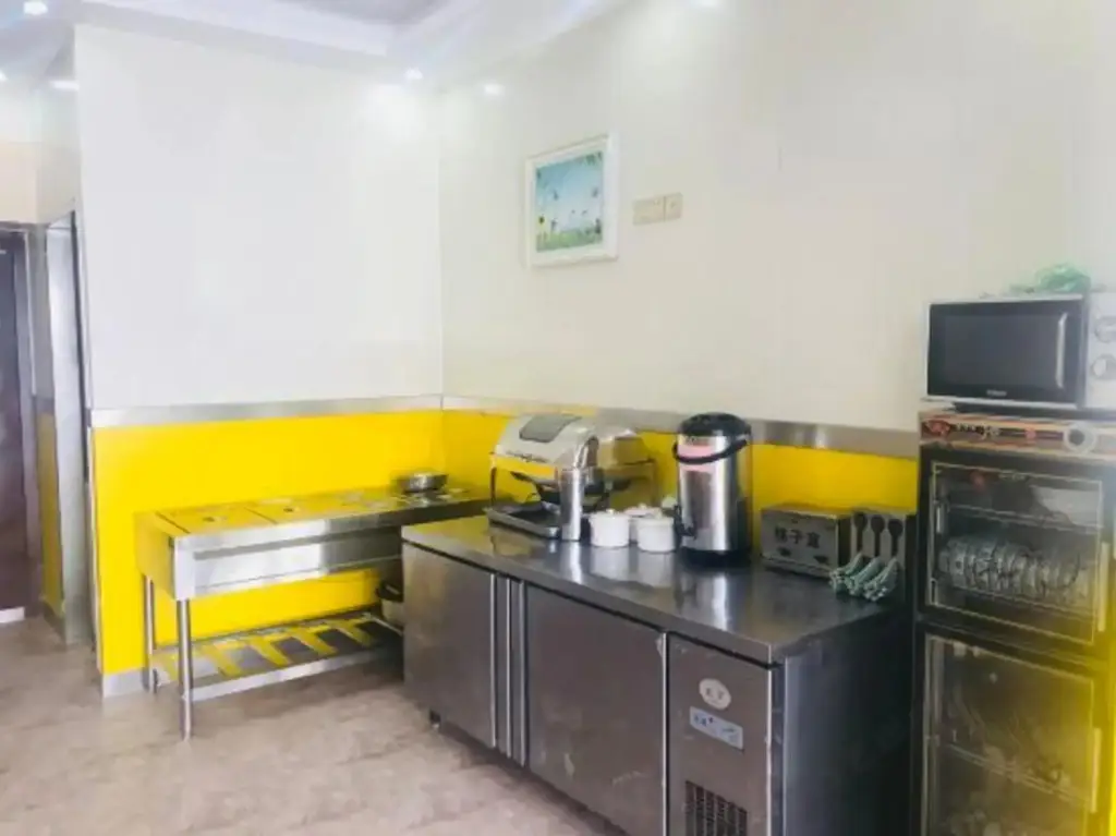 Шанхай: Shanghai OYO Zhixiang Hotels