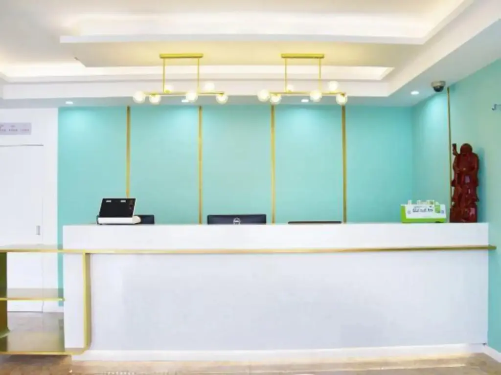 Шанхай: Shanghai OYO Zhixiang Hotels