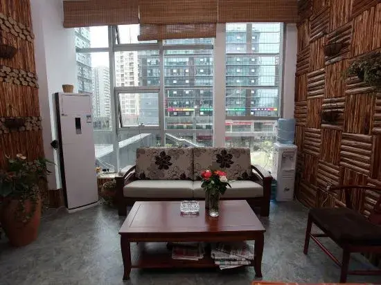 Чэнду: West Ring Hotel (Chengdu Women and Children Hospital Zhongba Subway Station)