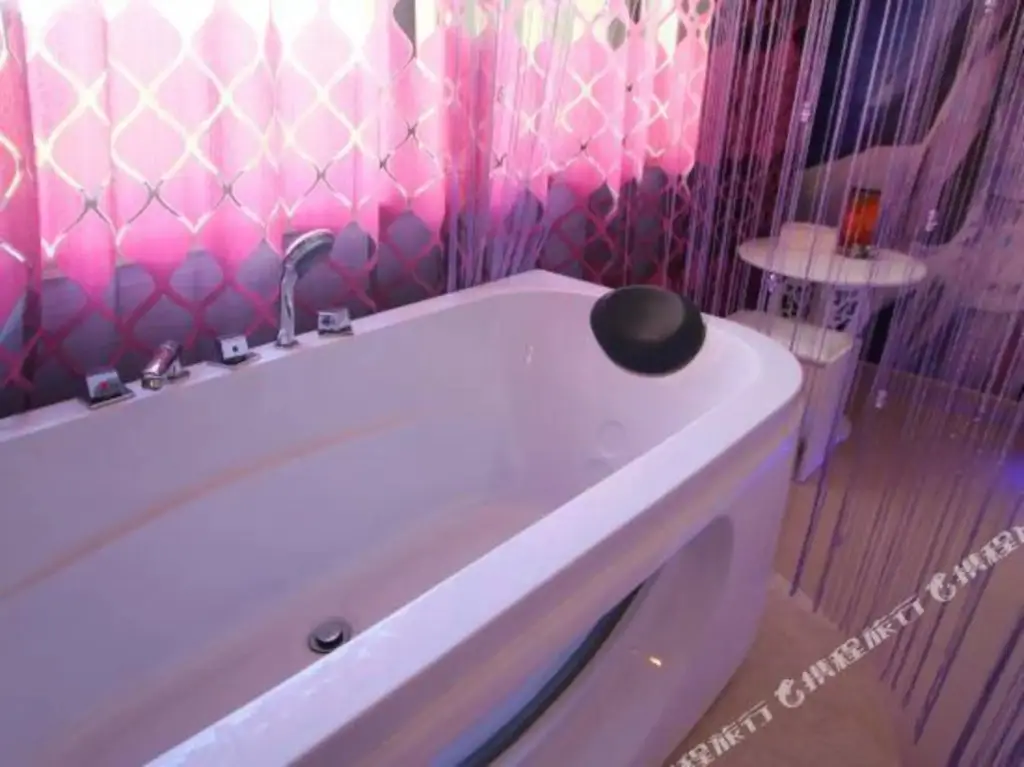Шанхай: Light Stay·Noli Theme Hotel (Shanghai Fengxian Nanqiao Branch)