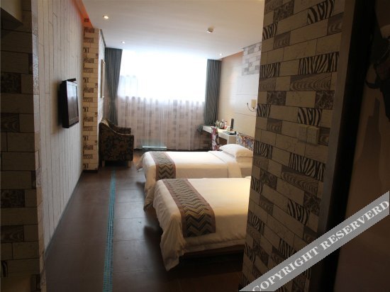 Мяньян: Xianlongtan Yangguang Hotel