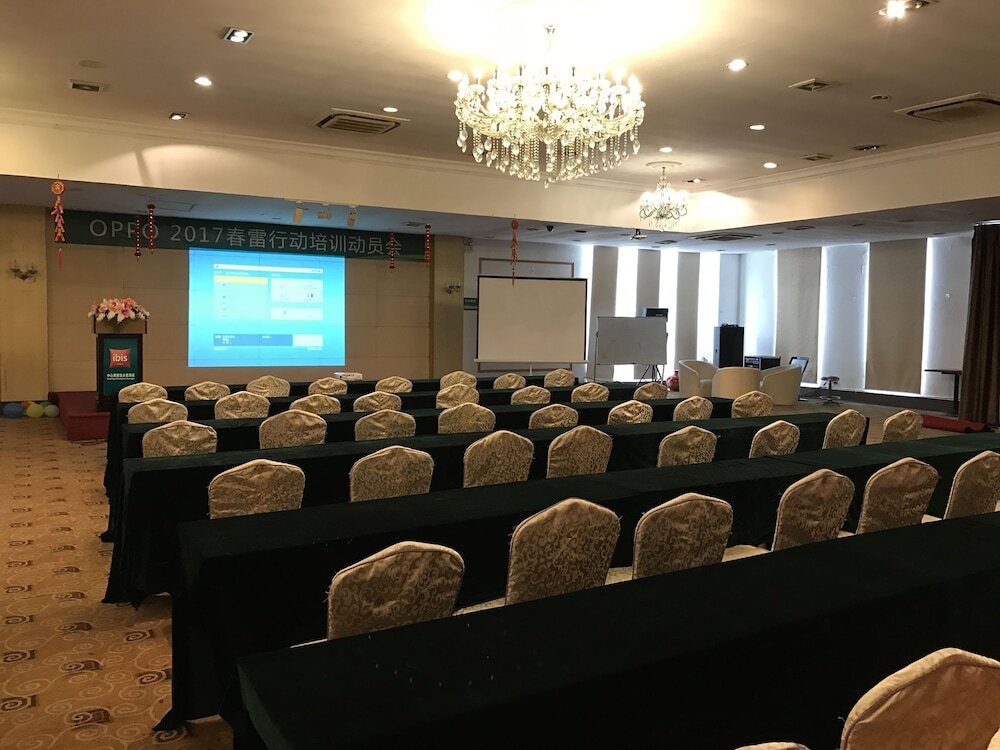 Чжуншань: Hotel Bisi Zhongshan