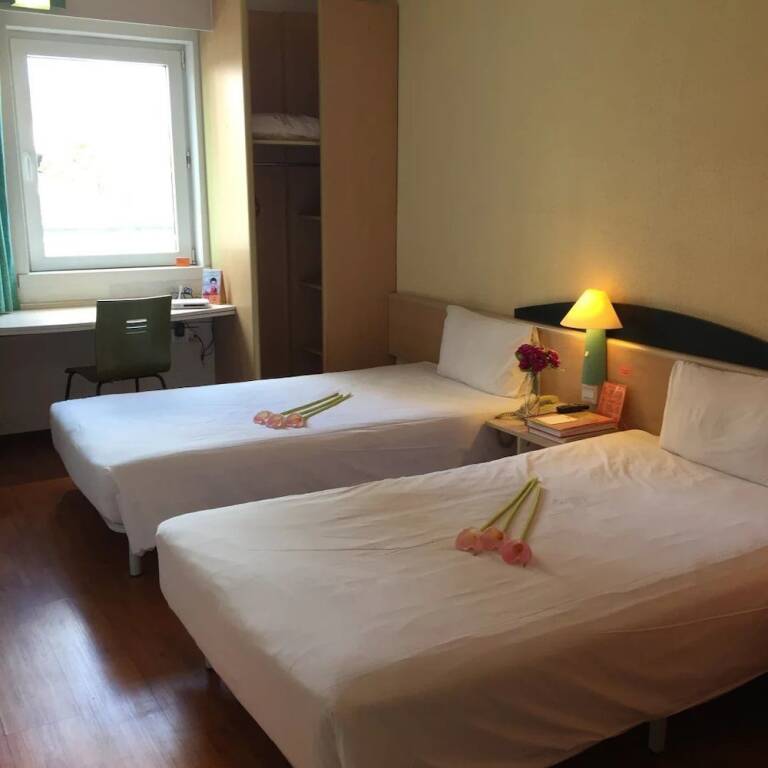 Чжуншань: Hotel Bisi Zhongshan