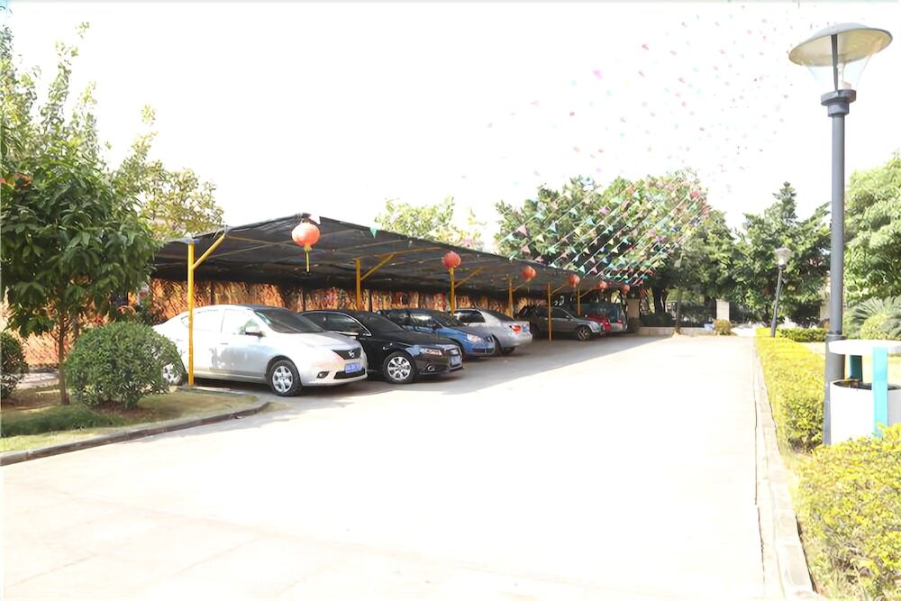 Чжуншань: Hotel Bisi Zhongshan