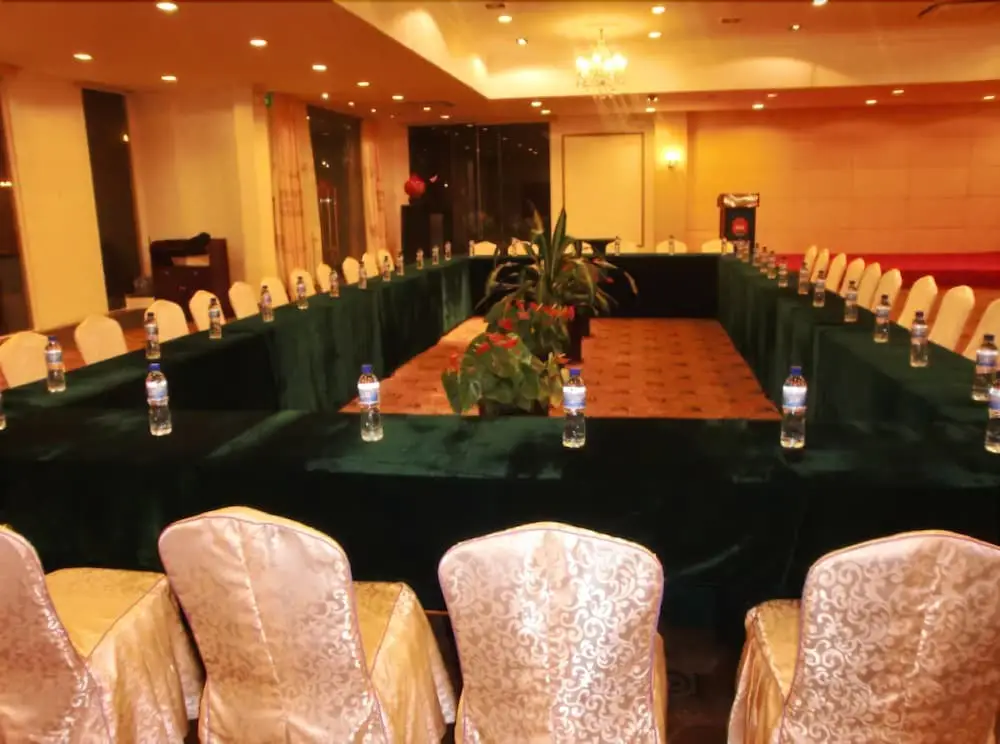 Чжуншань: Hotel Bisi Zhongshan