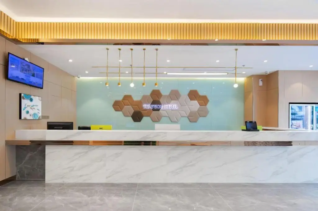 Санья: Superior Hotel (Sanya Eternal Love Duty Free City)