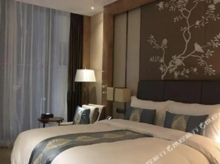 Куньмин: Anning Golden Age Hotel