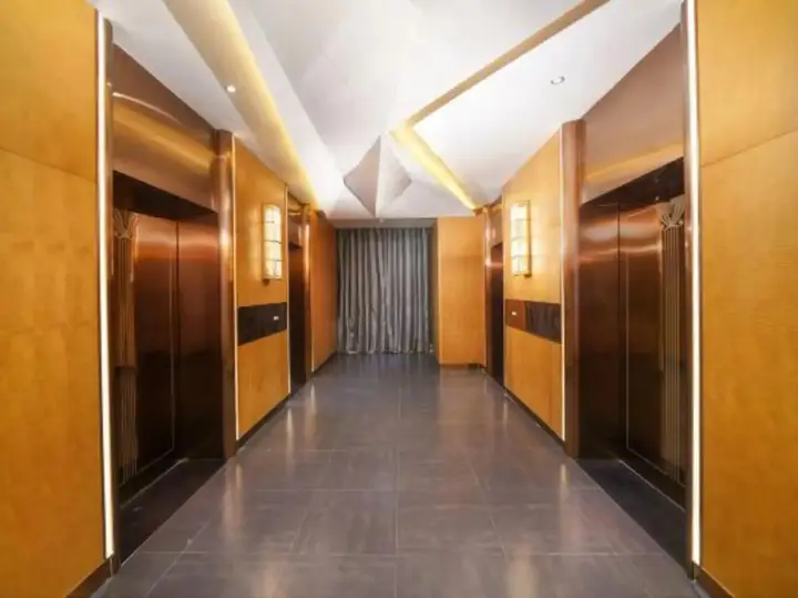 Нанкин: Vienna International Hotel (Nanjing Liuhe Fenghuangshan Subway Station Store)