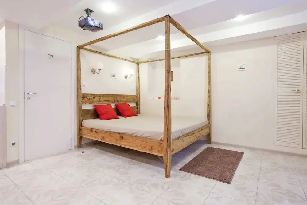 Санкт-Петербург: Студия Rental Spb на Никольской