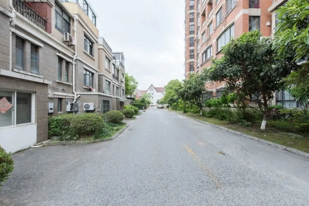 Шанхай: Xiaoqin Home near Joaotong University, Zizhu Park