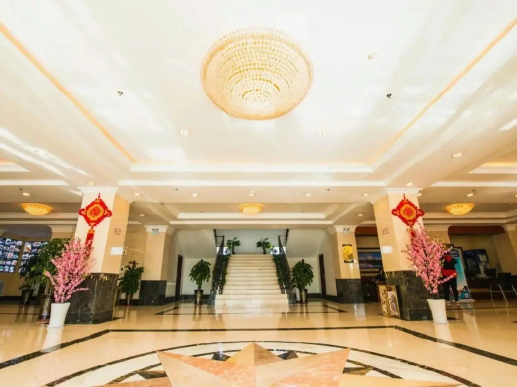 Урумчи: Urumqi Conch Hotel (Diwopu International Airport Branch)