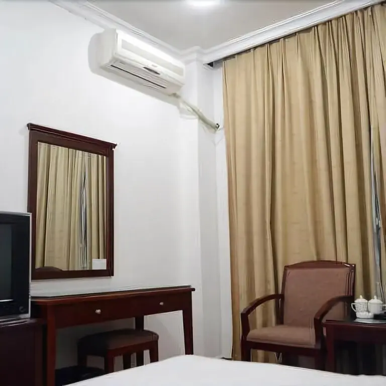 Чжухай: Jinlesi Business Hotel Zhuhai