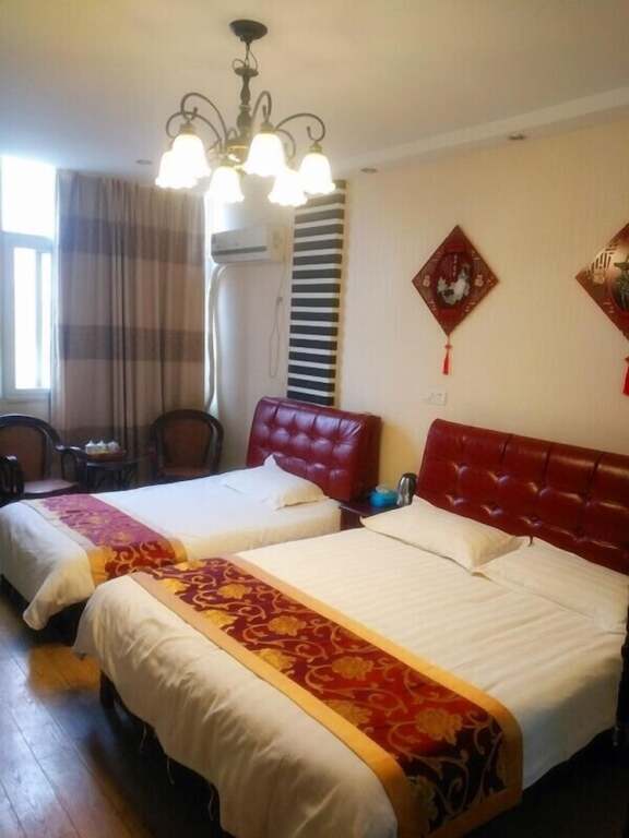 Цзясинь: Yue Yue Theme Hostel