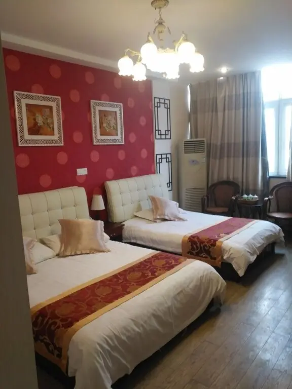 Цзясинь: Yue Yue Theme Hostel