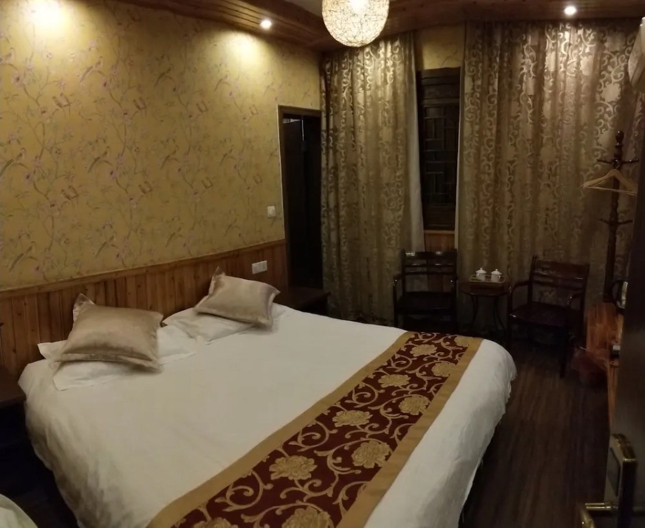 Цзясинь: Yue Yue Theme Hostel