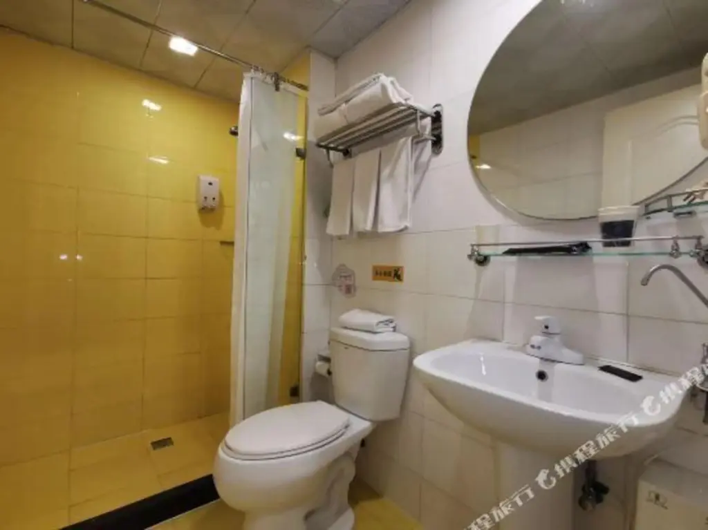 Пэнлай: Home Inn Penglai Dengzhou Road Zhenhua Branch