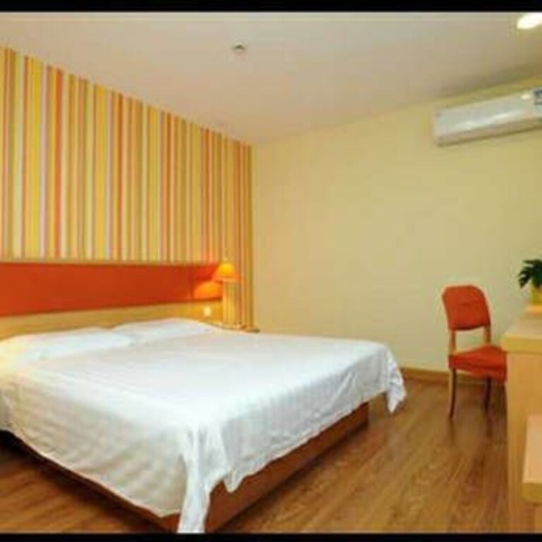 Инин: Home Inn