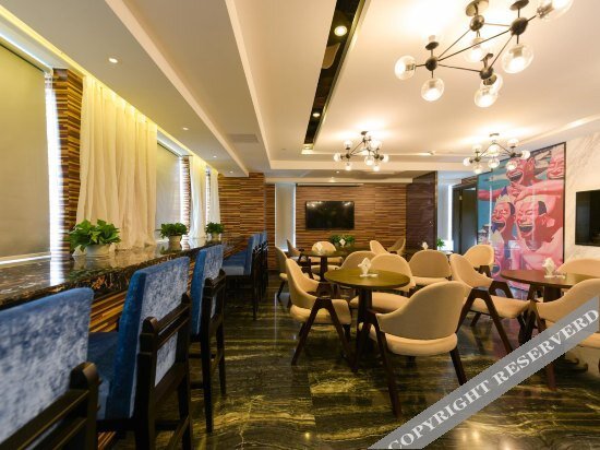 Чанчжи: CHEERMAY HOTELS(Changzhi Bayi Square)