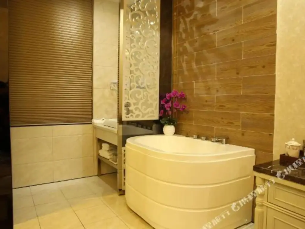 Хучжоу: Global Village Hotel
