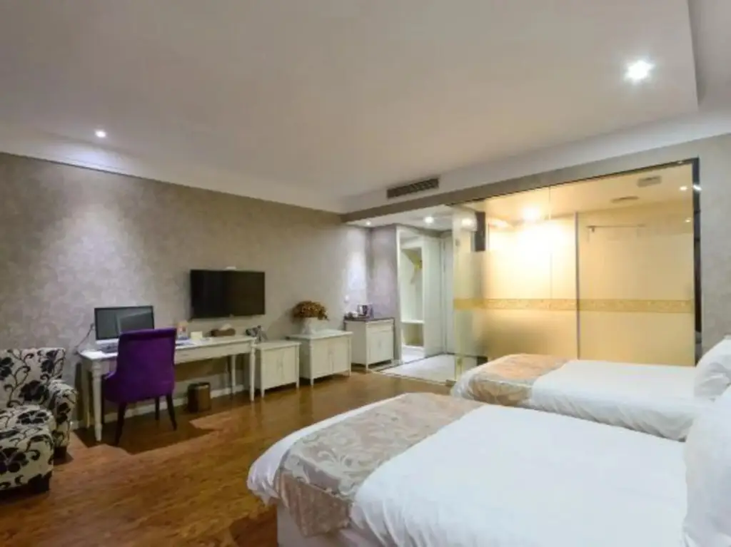 Хучжоу: Global Village Hotel