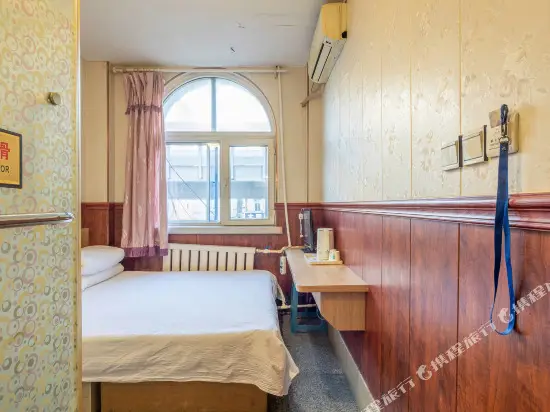 Далянь: Menglou Hotel