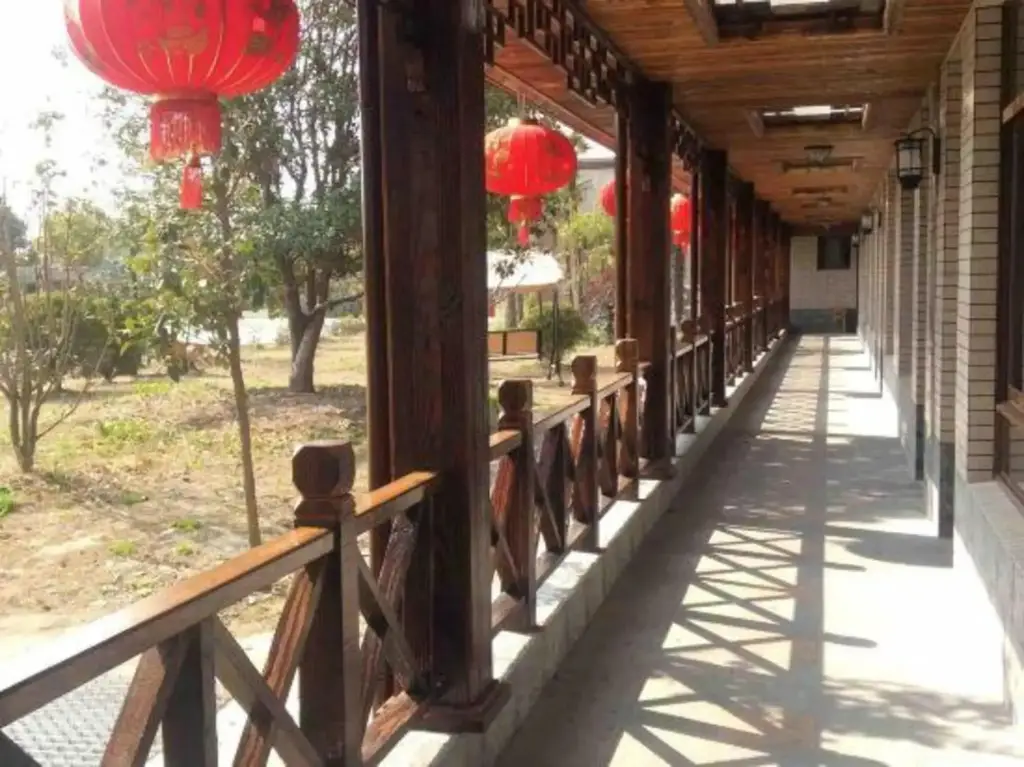 Шанхай: Dazhitou Farmhouse
