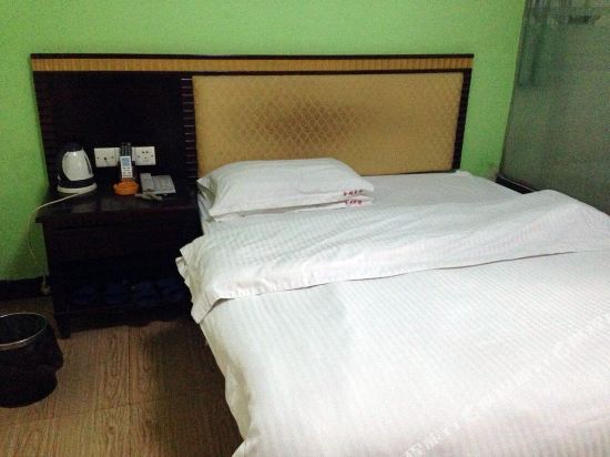 Гуанчжоу: Jinhong Hotel (Guangzhou Jianggao)