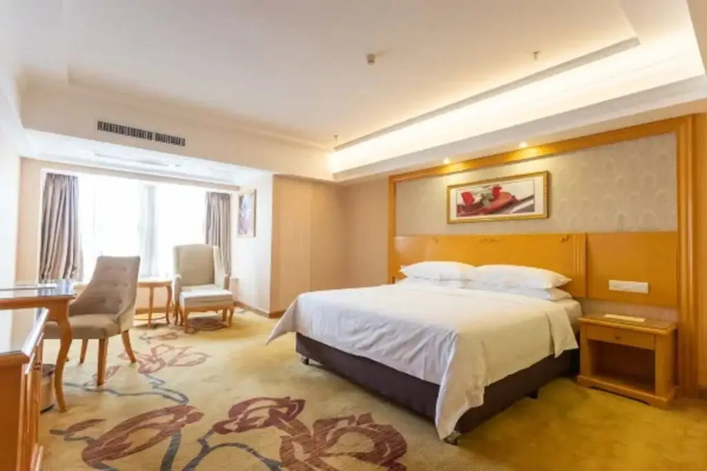 Чжуншань: Vienna International Hotel Zhongshan Torch Zone