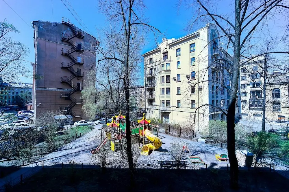 Санкт-Петербург: Spb2Day Suvorovskiy 56