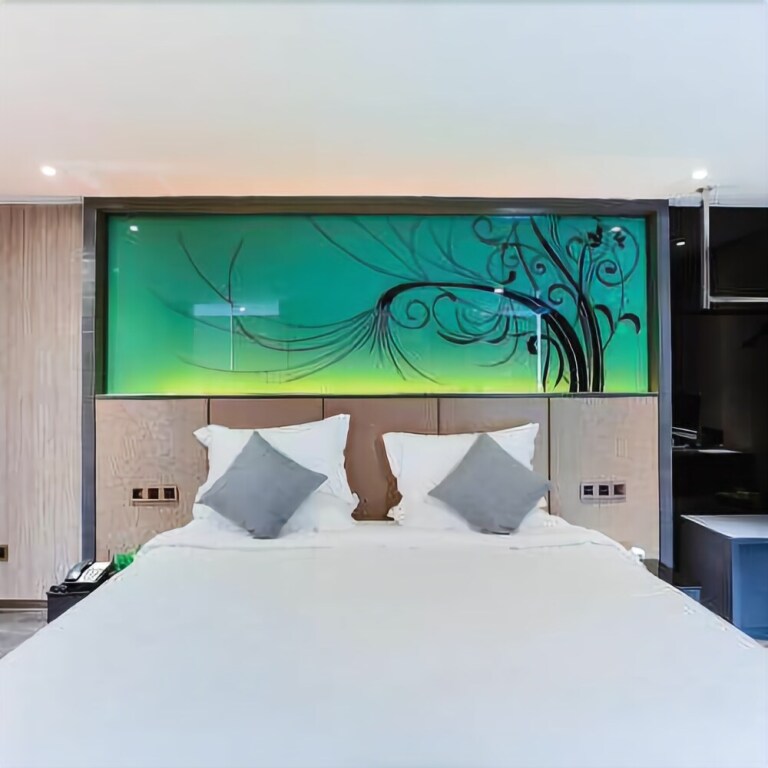 Фучжоу: Traveler Hotel