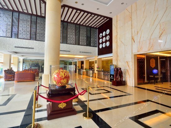 China Pearl Hotel — фото 1