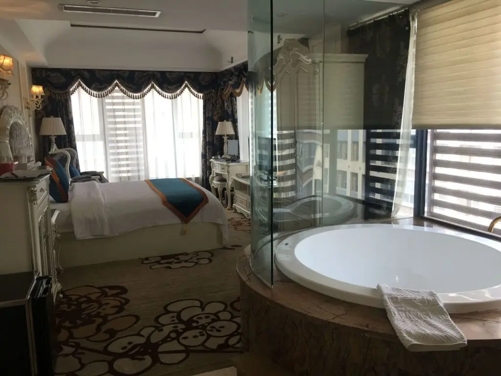 Чэнду: Gebalai French Theme Hotel