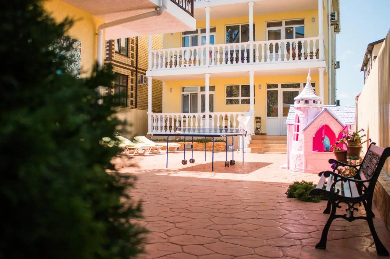 Lotos Zelyonaya Krysha Guest House — фото 1