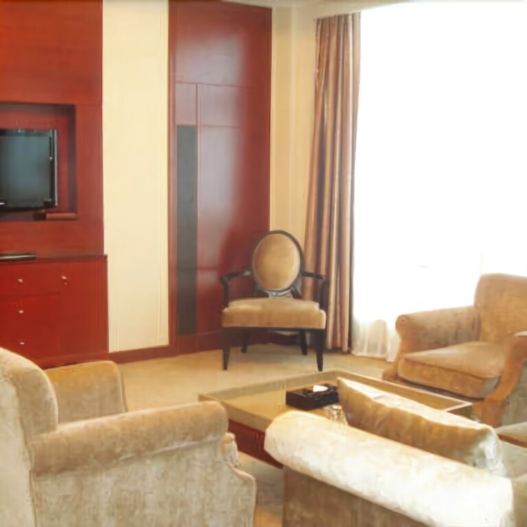 Наньтун: International Hotel