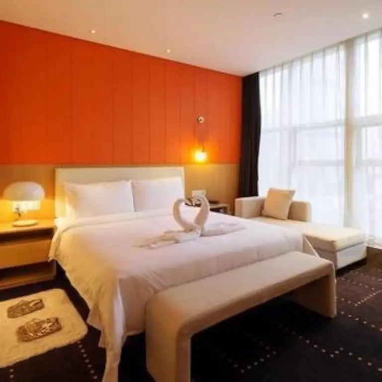 Чжэнчжоу: Aishang Hotel (Zhengzhou Zhengdong New District High-speed Railway Station)