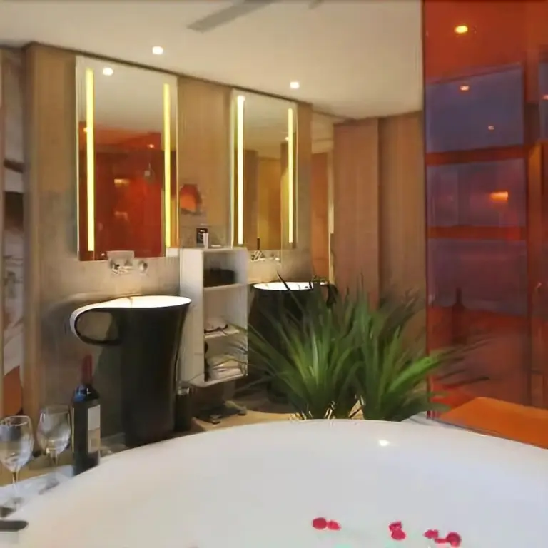 Чжэнчжоу: Aishang Hotel (Zhengzhou Zhengdong New District High-speed Railway Station)