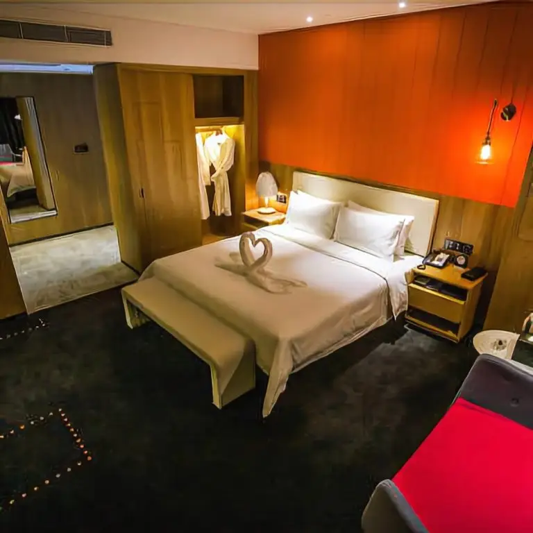 Чжэнчжоу: Aishang Hotel (Zhengzhou Zhengdong New District High-speed Railway Station)