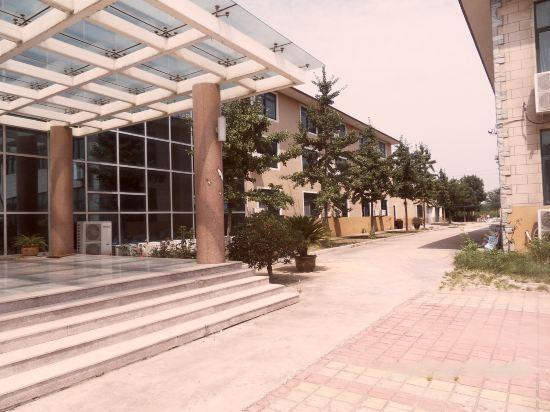 Циндао: Hongdao Leisure Fishing Village Reception Center