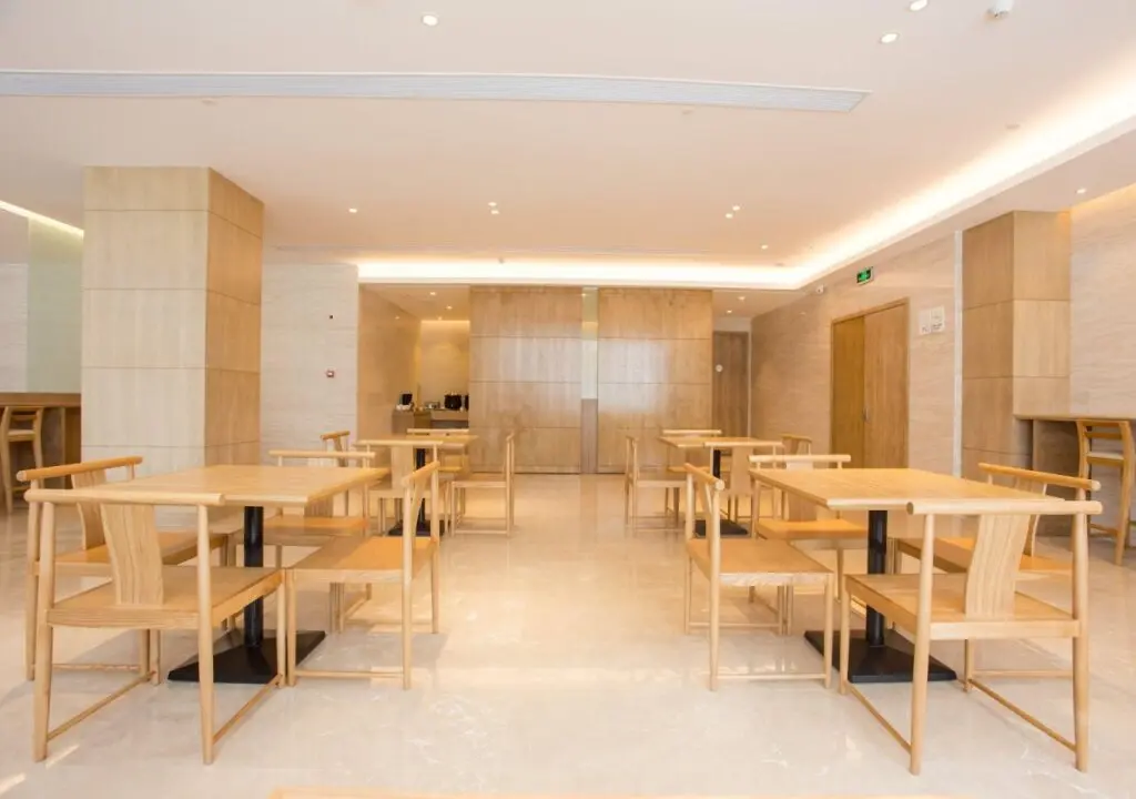 Шанхай: JI Hotel (Shanghai Jiangqiao National Exhibition Center Jiayi Road Subway Station)