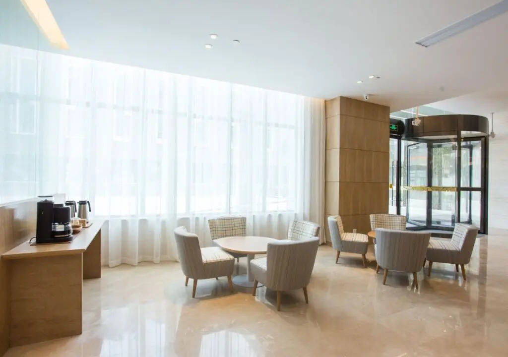 Шанхай: JI Hotel (Shanghai Jiangqiao National Exhibition Center Jiayi Road Subway Station)