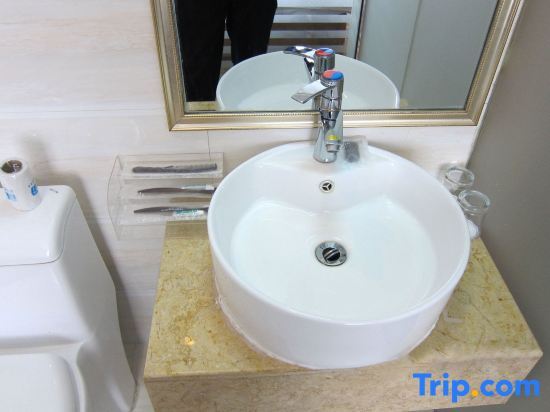Урумчи: Huaxuan Collection Hotel (Wuxing North Road, Shuimogou District, Urumqi)